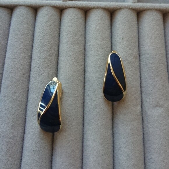 CROWN TRIFARI BLUE ENAMEL CLIP-ON EARRINGS - Picture 5 of 9